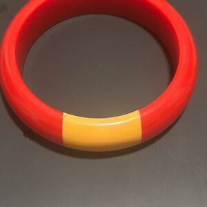 VINTAGE Red And CREAMED CORN Stripped Or Yellow  BAKELITE BANGLE BRACELET Read